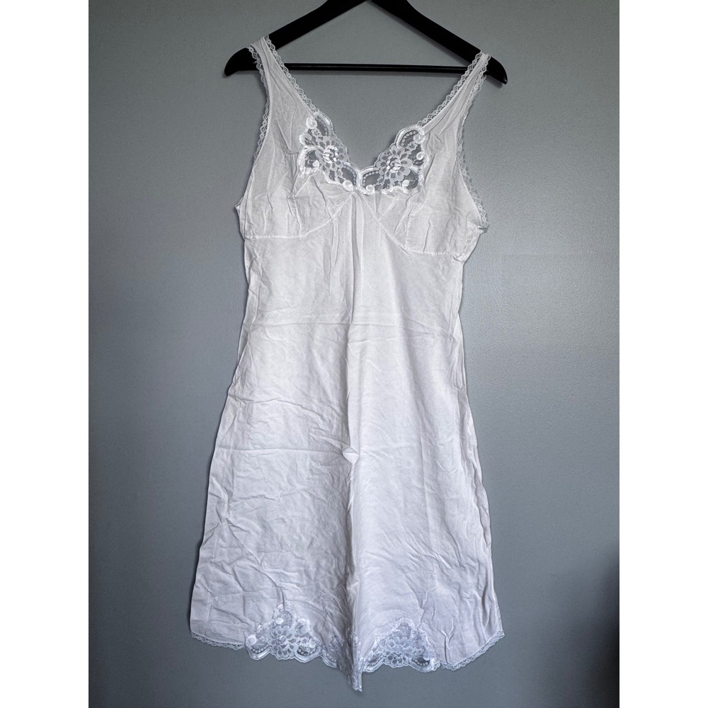 Vintage Velrose White Full Slip Floral Lace Trim Adjustable Straps Size 34 M